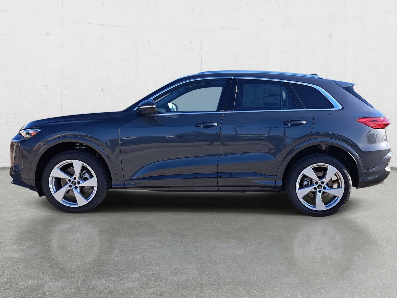New 2025 Audi Q5 Premium Plus AWD/4WD image 8