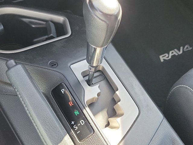 Used 2018 Toyota RAV4 XLE image 25