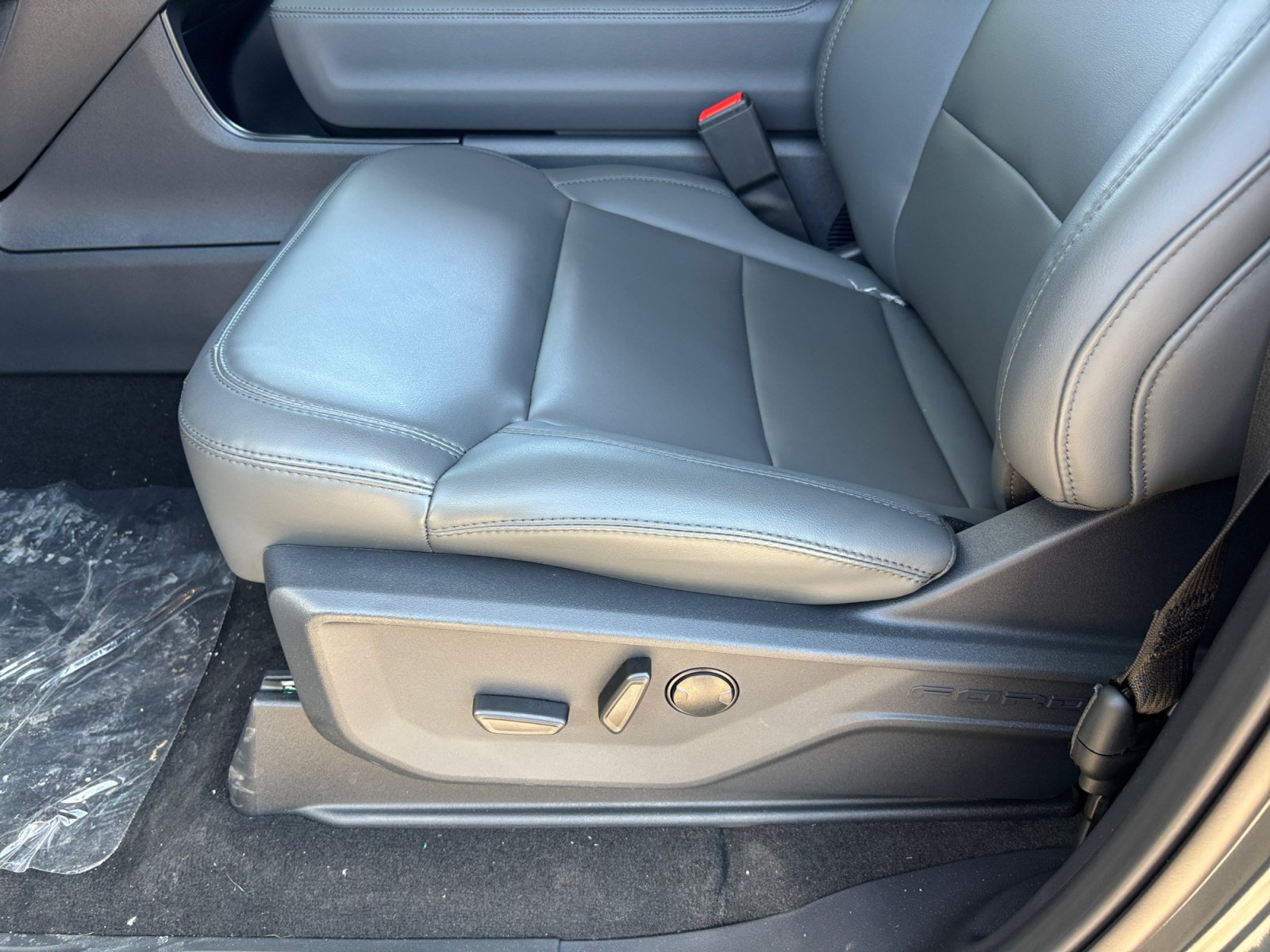 New 2026 Ford Expedition Max Active AWD/4WD image 13