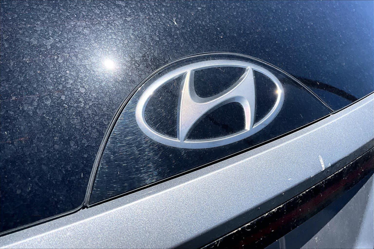 Used 2022 Hyundai Tucson Limited AWD/4WD image 29