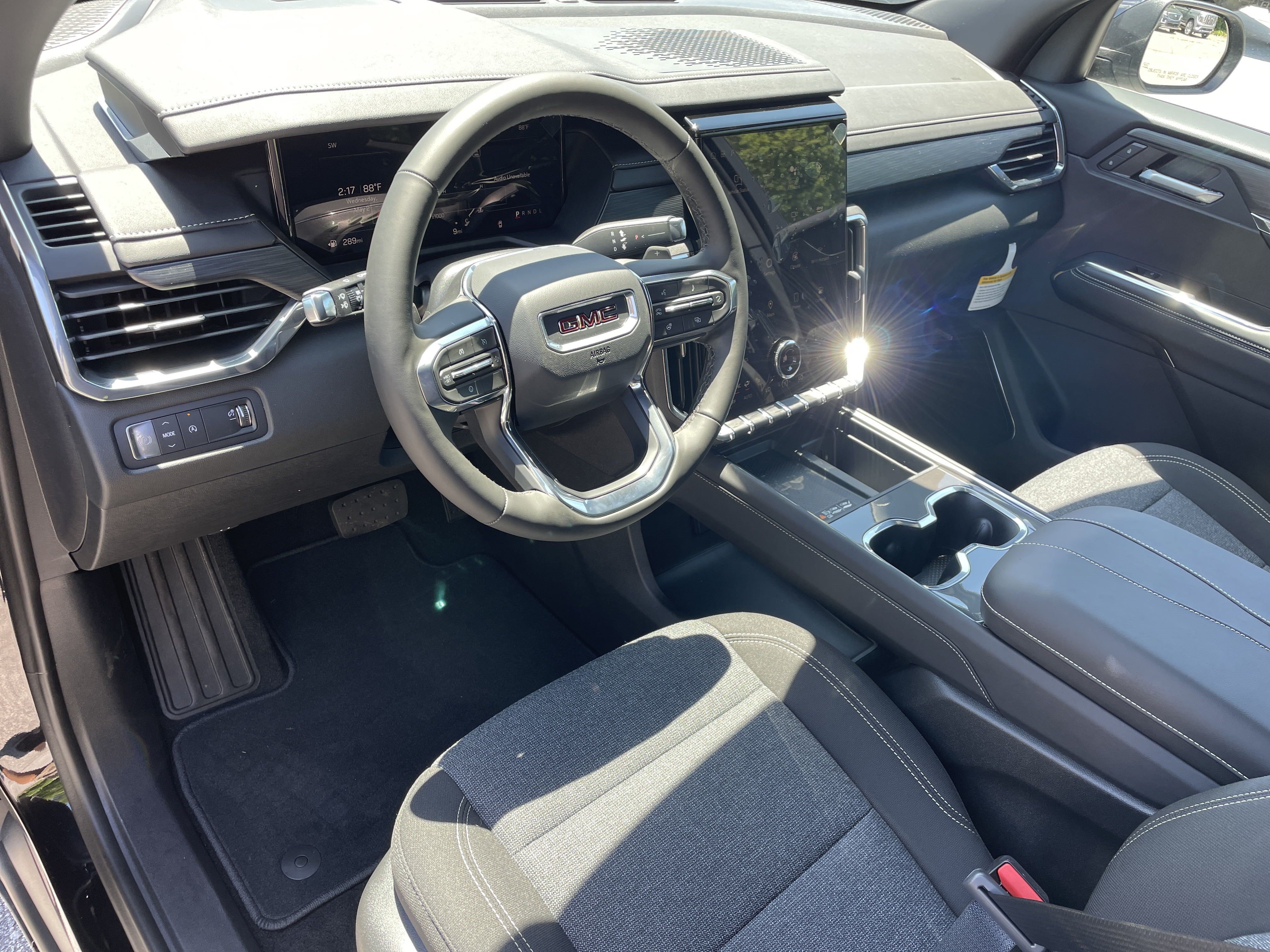 New 2025 GMC Acadia Elevation FWD image 11