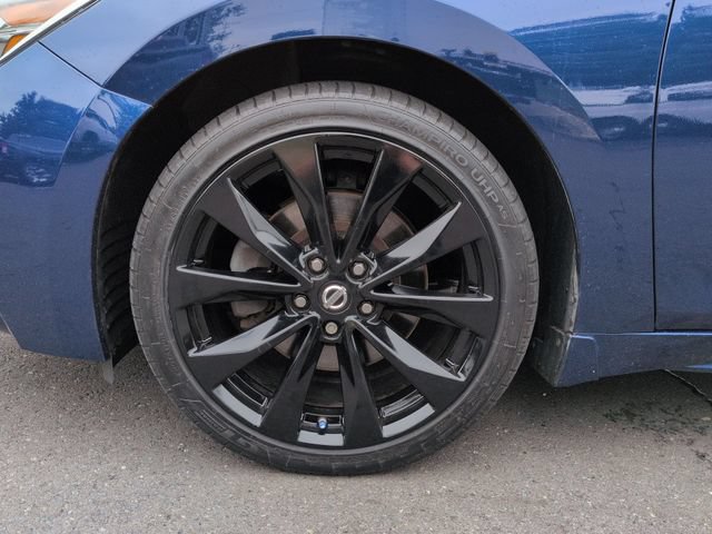 Used 2016 Nissan Maxima SR w/ Midnight Edition FWD image 35