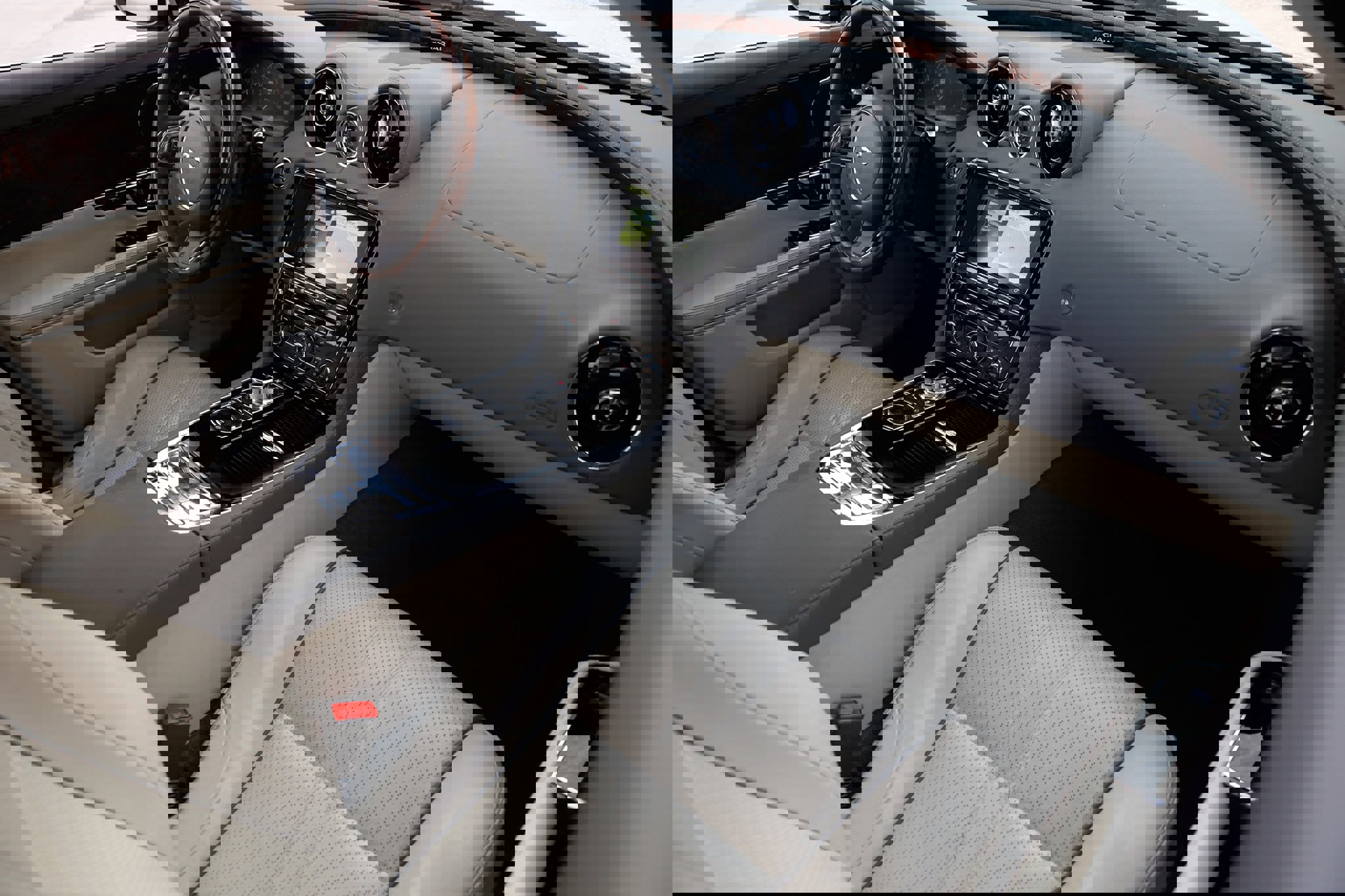 Used 2016 Jaguar XJ R-Sport image 20