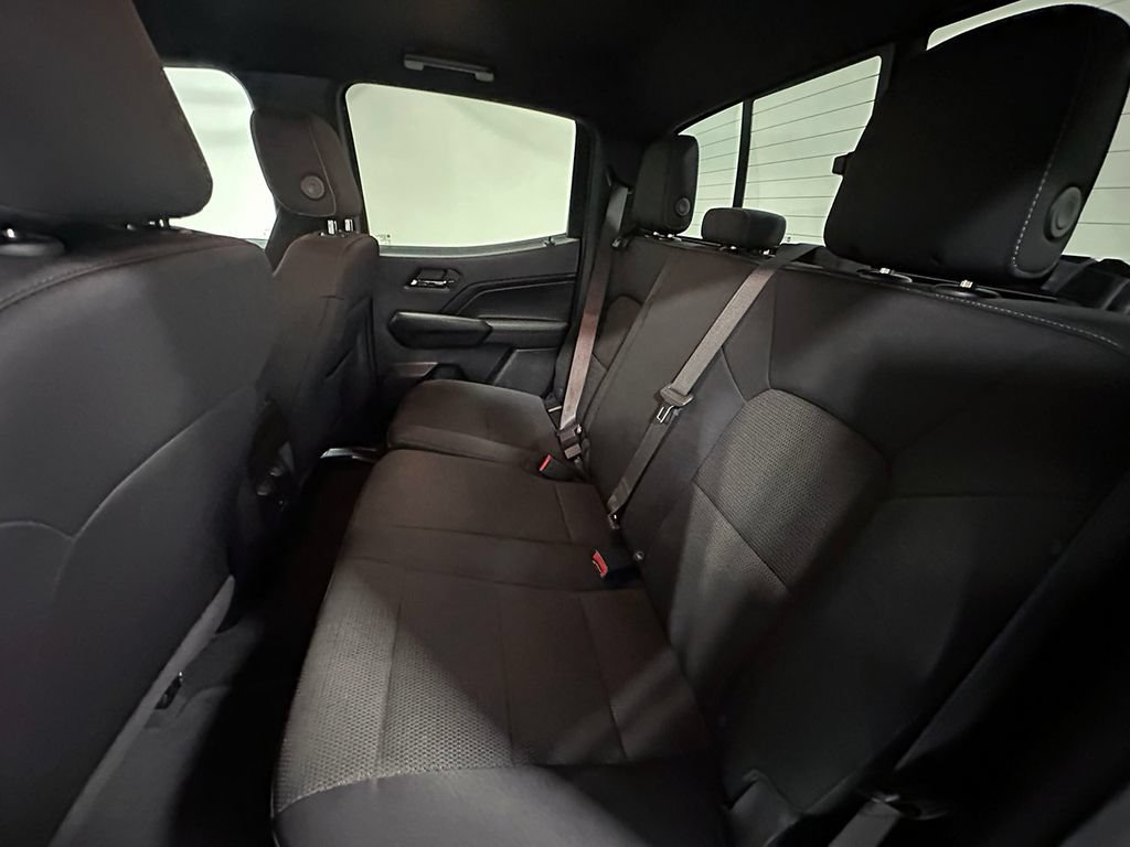 Used 2024 Chevrolet Colorado LT w/ LT Convenience Package AWD/4WD image 18