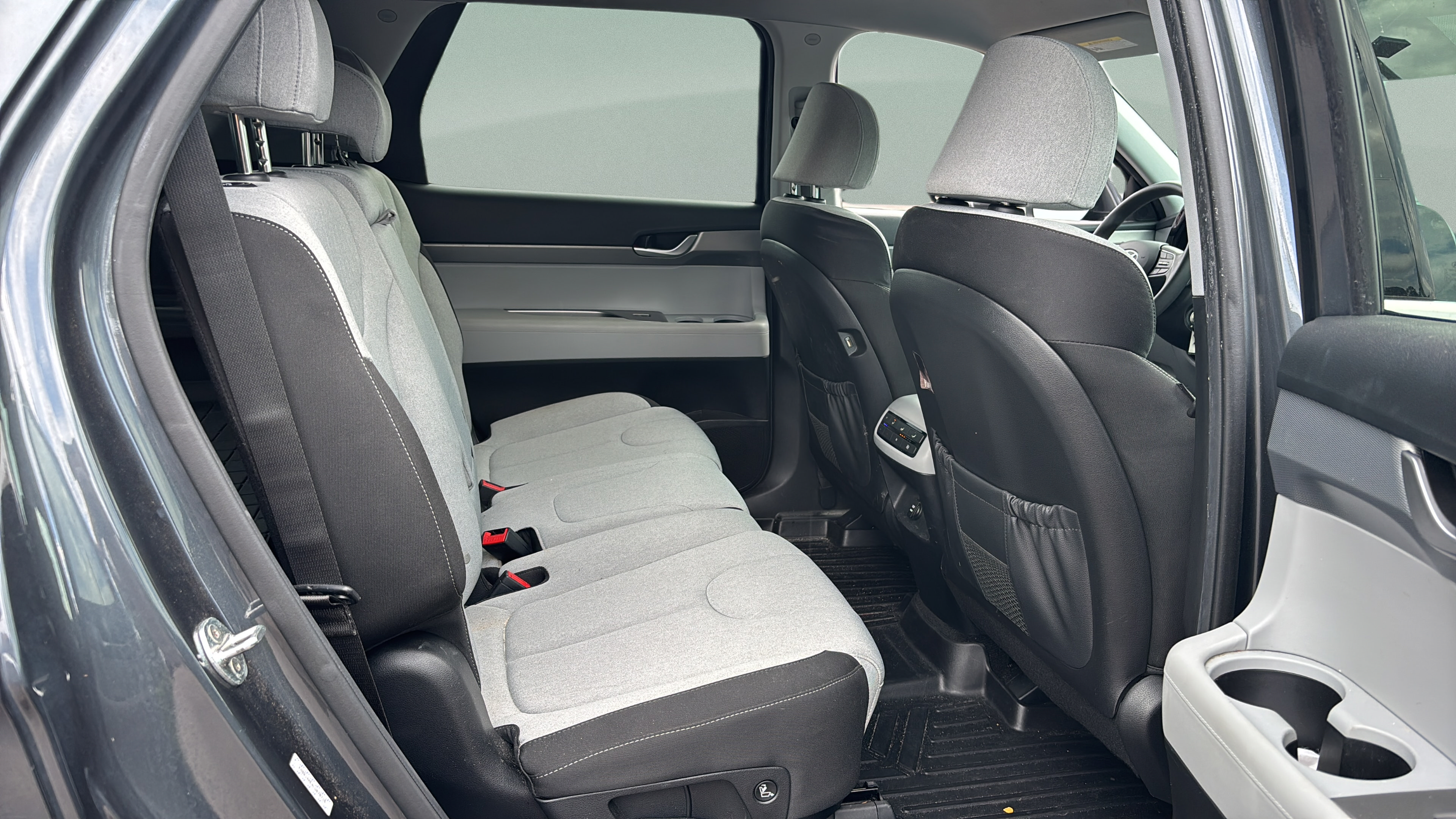 Used 2020 Hyundai Palisade SE FWD image 15