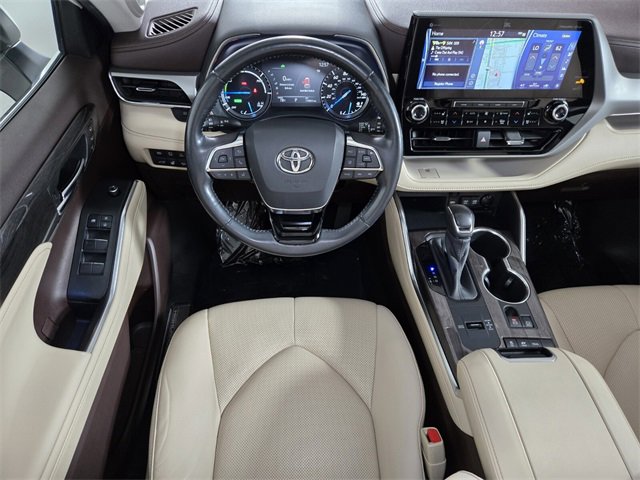 Used 2020 Toyota Highlander Limited Platinum image 17