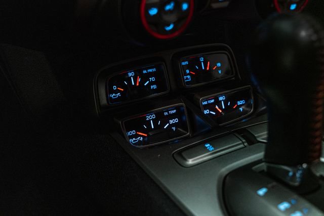 Used 2010 Chevrolet Camaro SS w/ Interior Accent Trim Package image 27