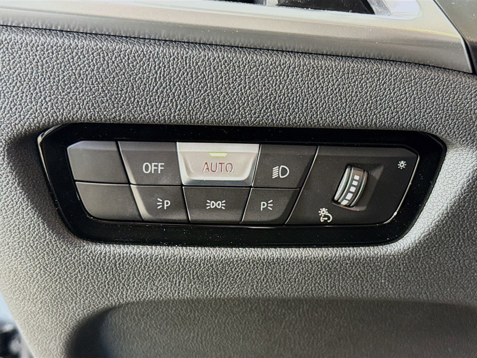 New 2026 BMW M440i w/ Premium Package image 10