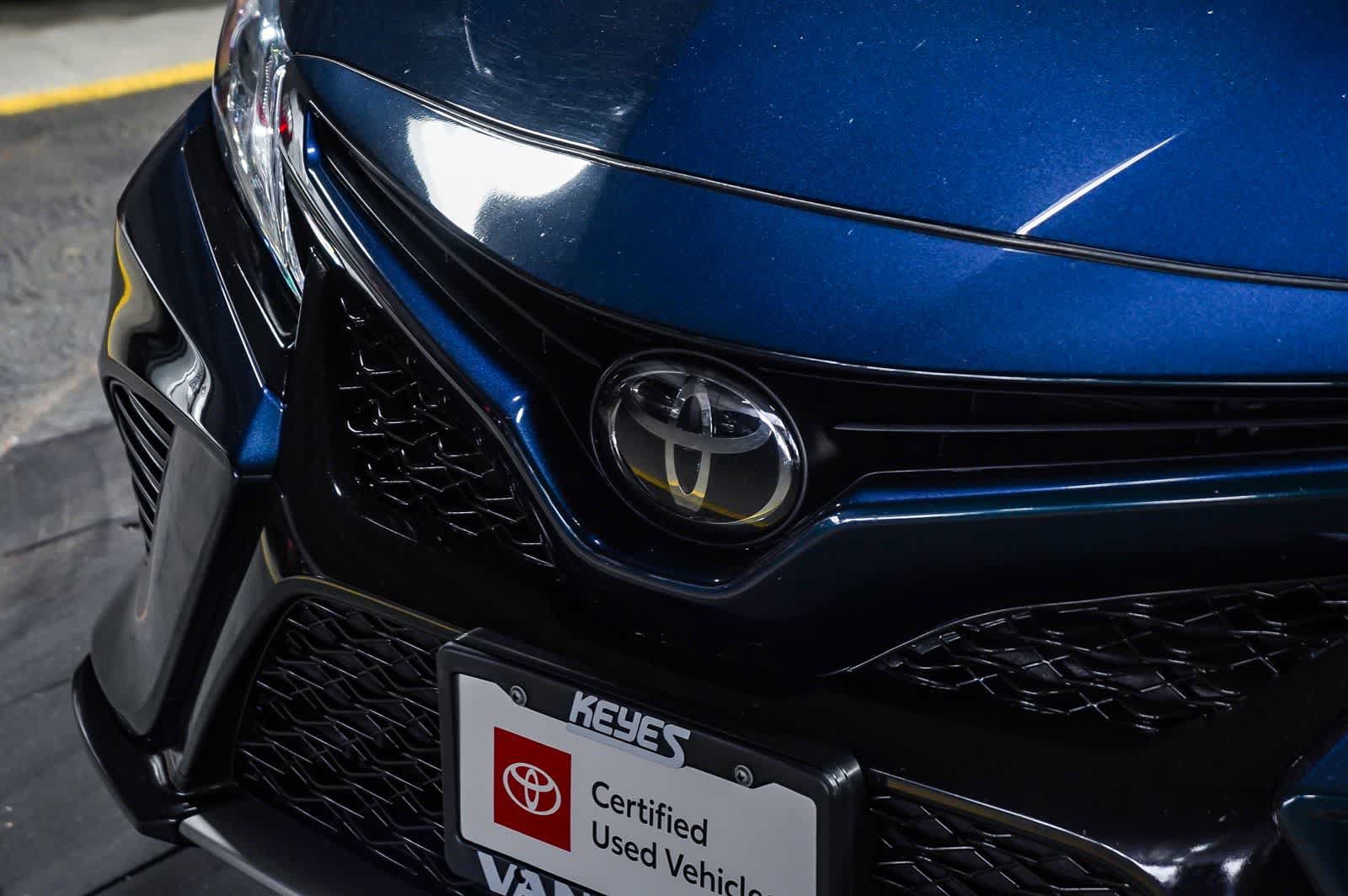 Certified 2020 Toyota Camry XSE w/ Navigation Package FWD image 9