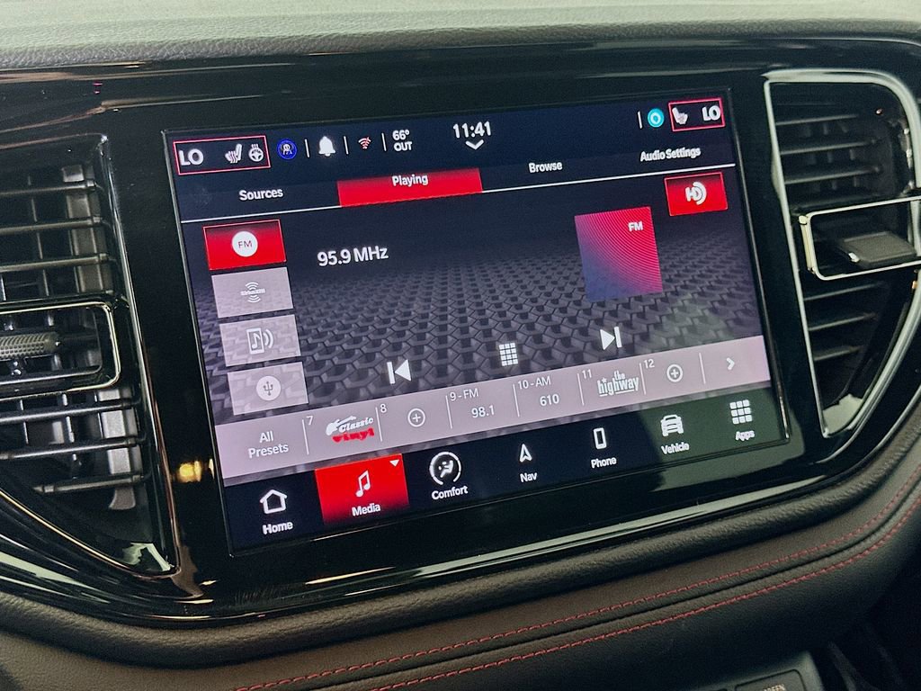 Used 2024 Dodge Durango GT image 30