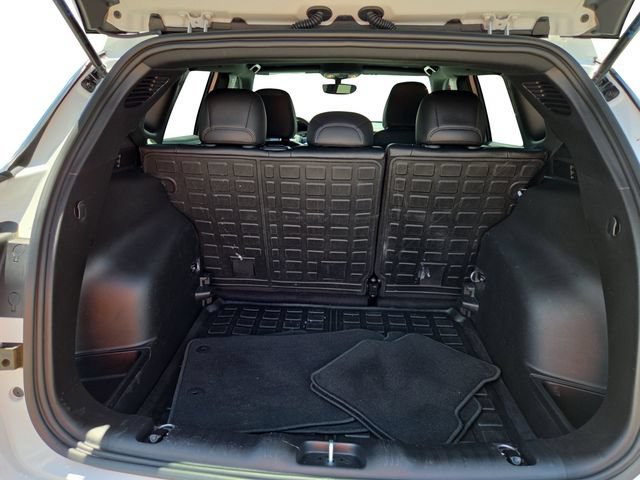 Used 2024 Jeep Compass Latitude AWD/4WD image 19