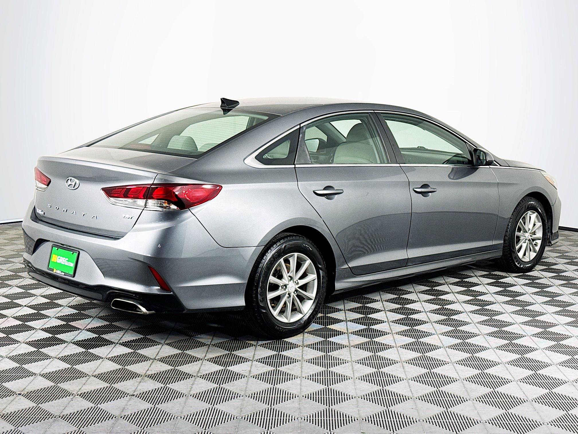 Used 2018 Hyundai Sonata ECO image 10
