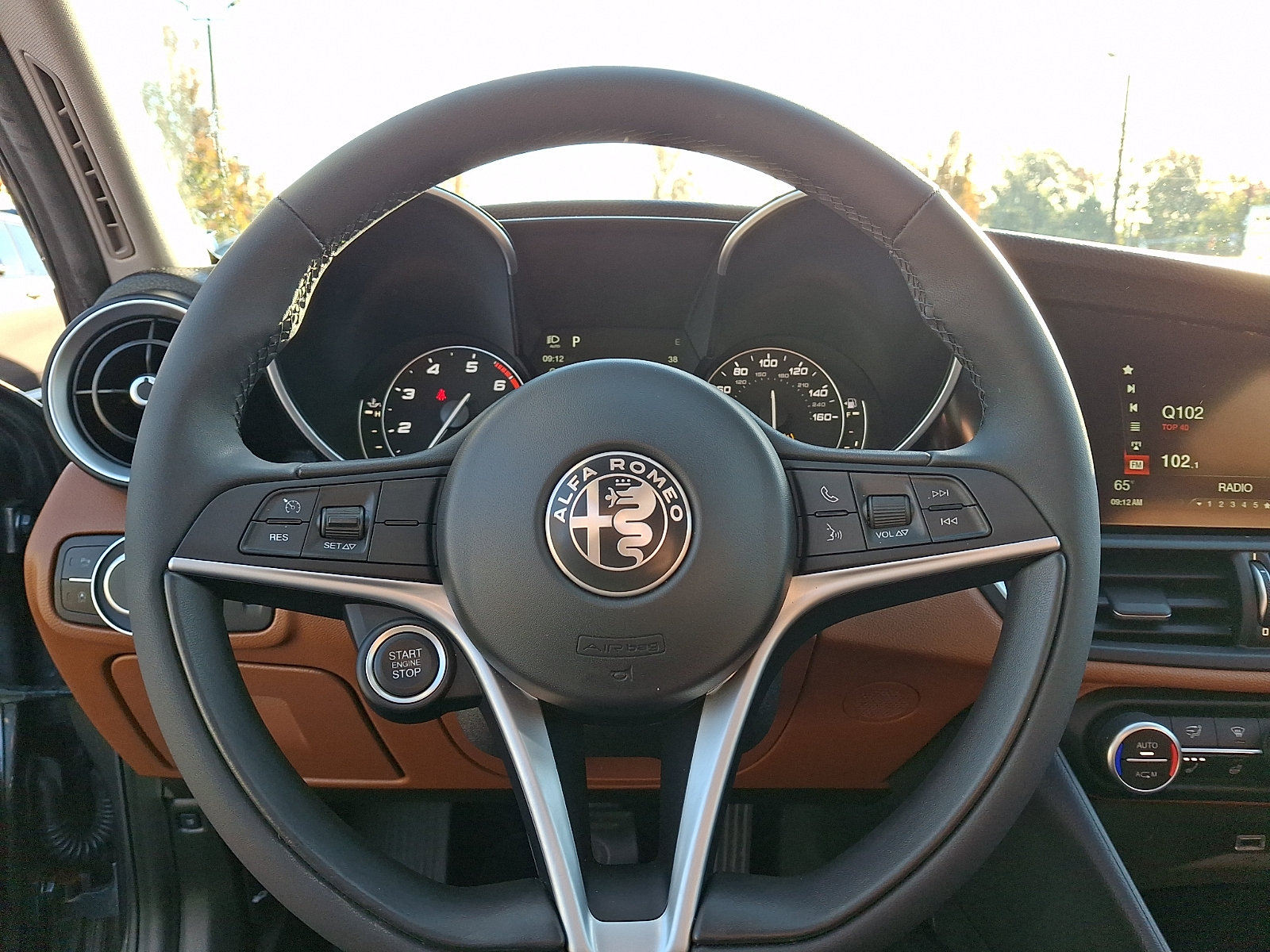 Used 2017 Alfa Romeo Giulia AWD w/ Cold Weather Package image 21