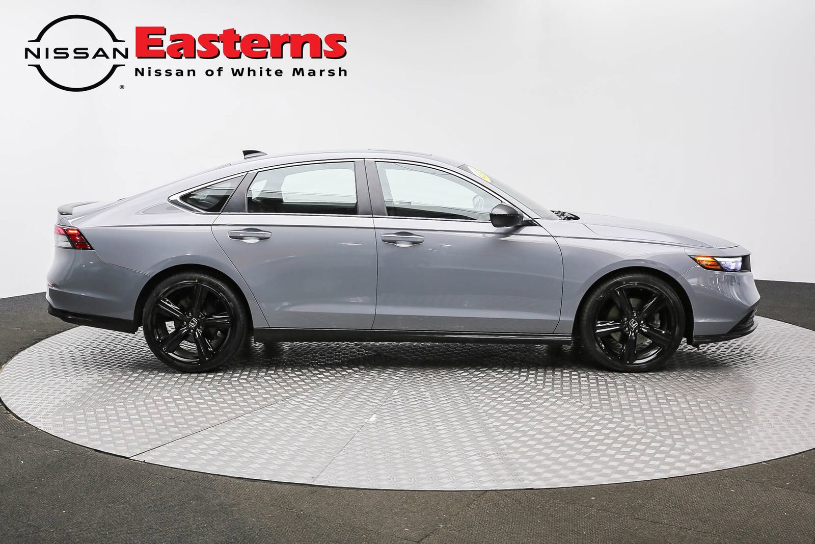 Used 2023 Honda Accord Sport image 4