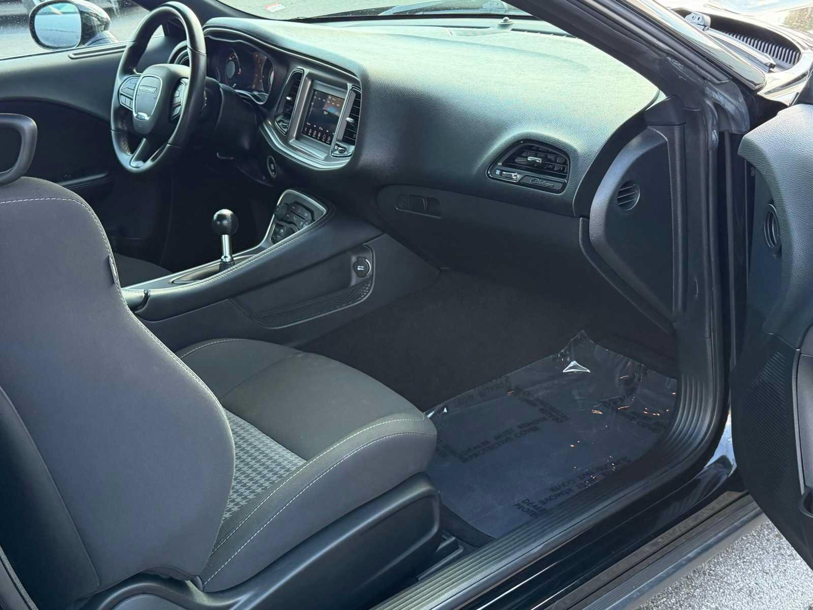 Used 2022 Dodge Challenger R/T w/ Blacktop Package RWD image 27