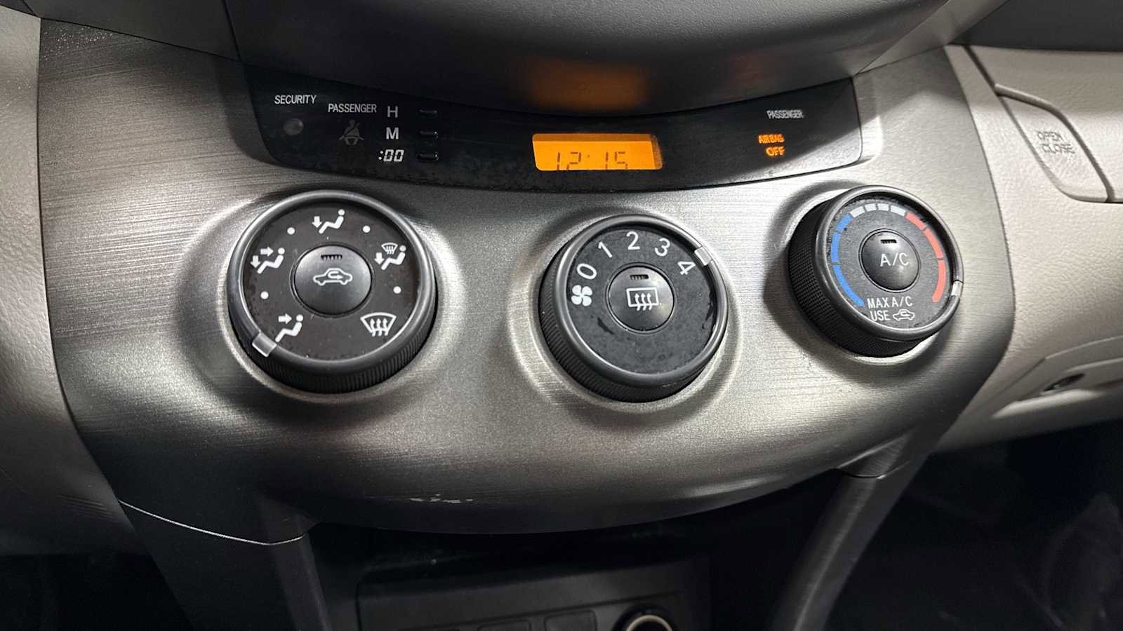 Used 2012 Toyota RAV4 4WD image 19