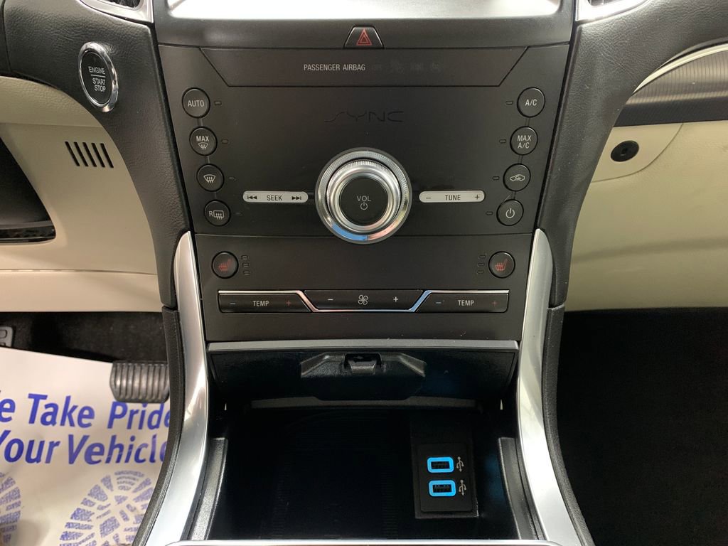 Used 2020 Ford Edge Titanium FWD image 9