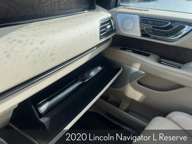 Used 2020 Lincoln Navigator L Reserve w/ Luxury Package image 36