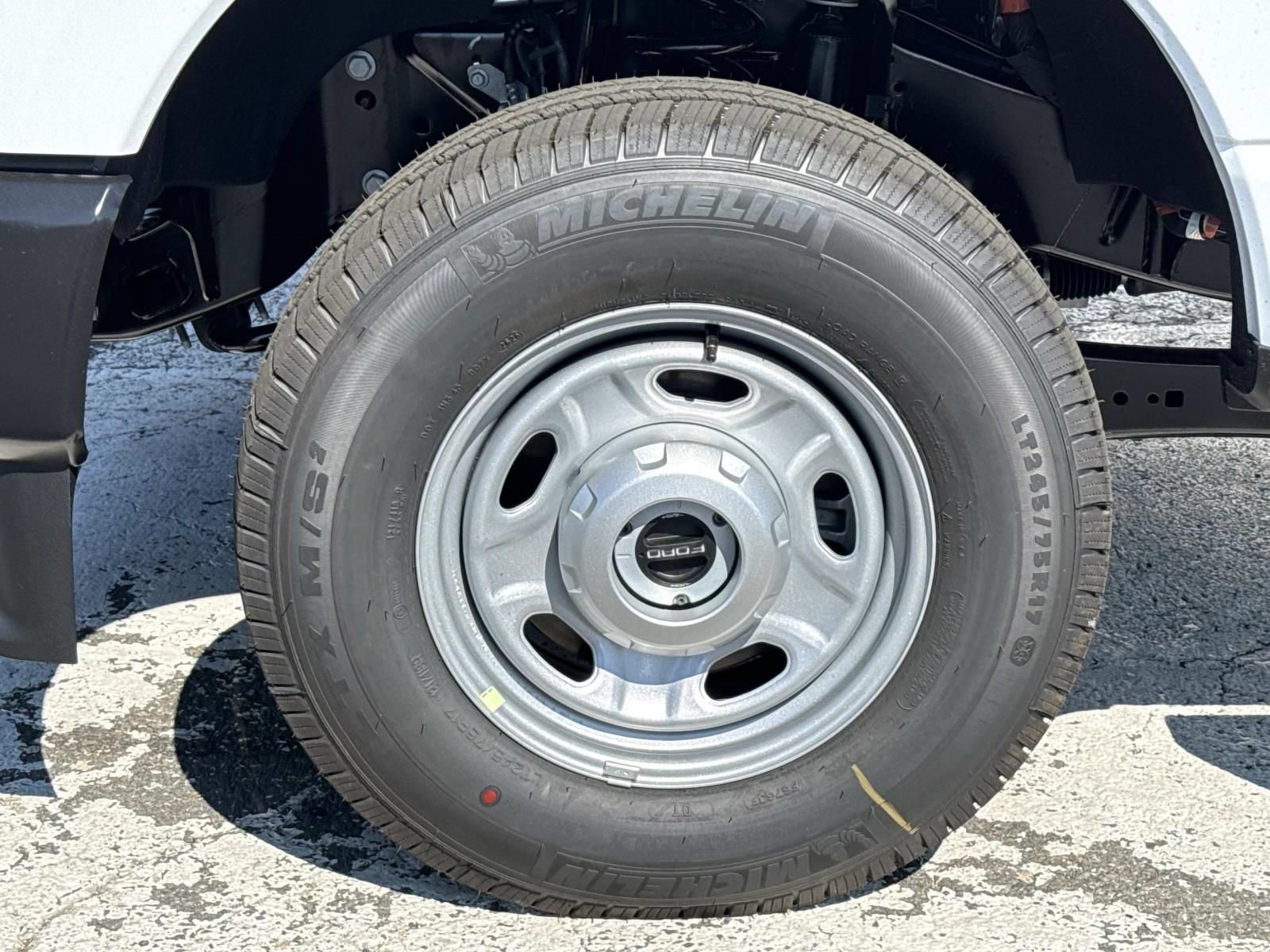 New 2026 Ford F250 XL AWD/4WD image 9