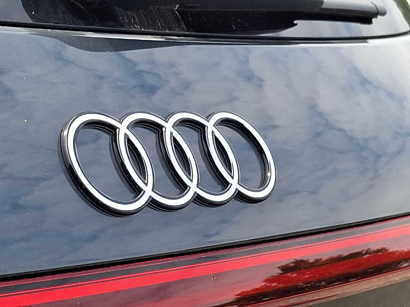 New 2025 Audi Q5 Premium Plus image 19