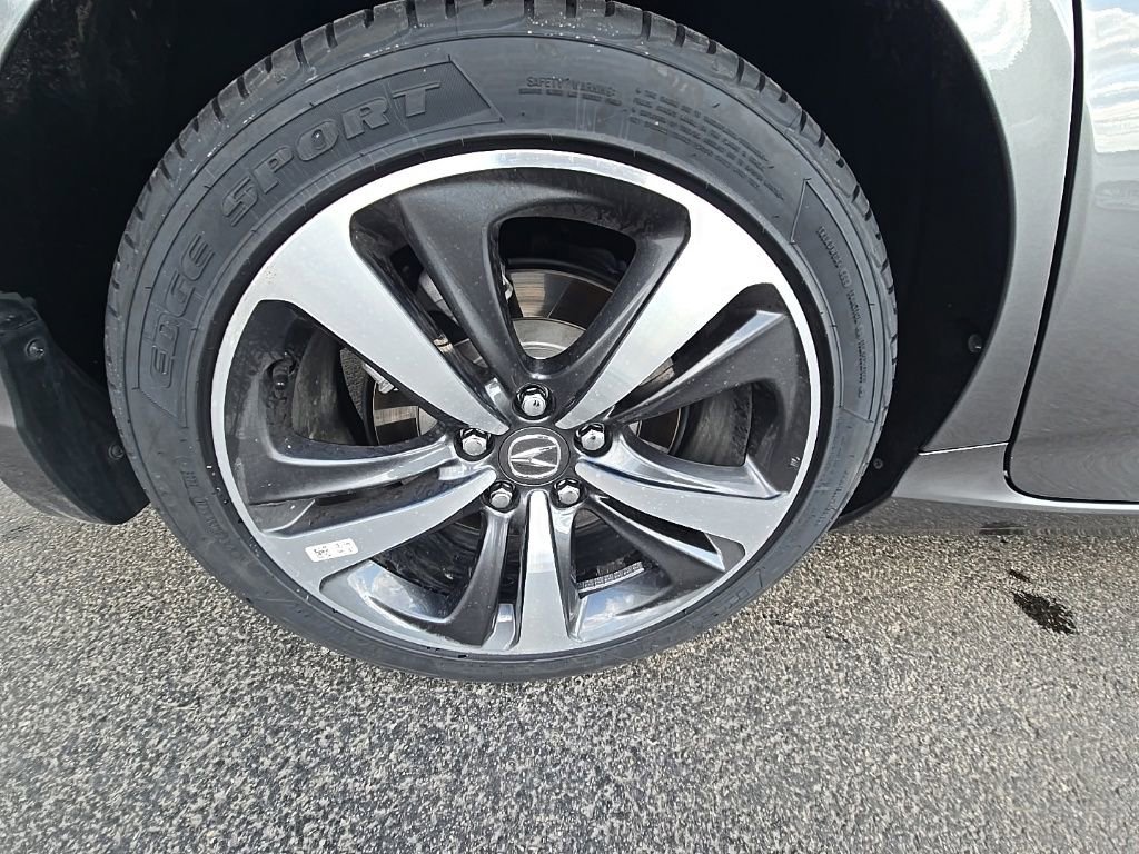 Used 2024 Acura TLX w/ Technology Package image 10