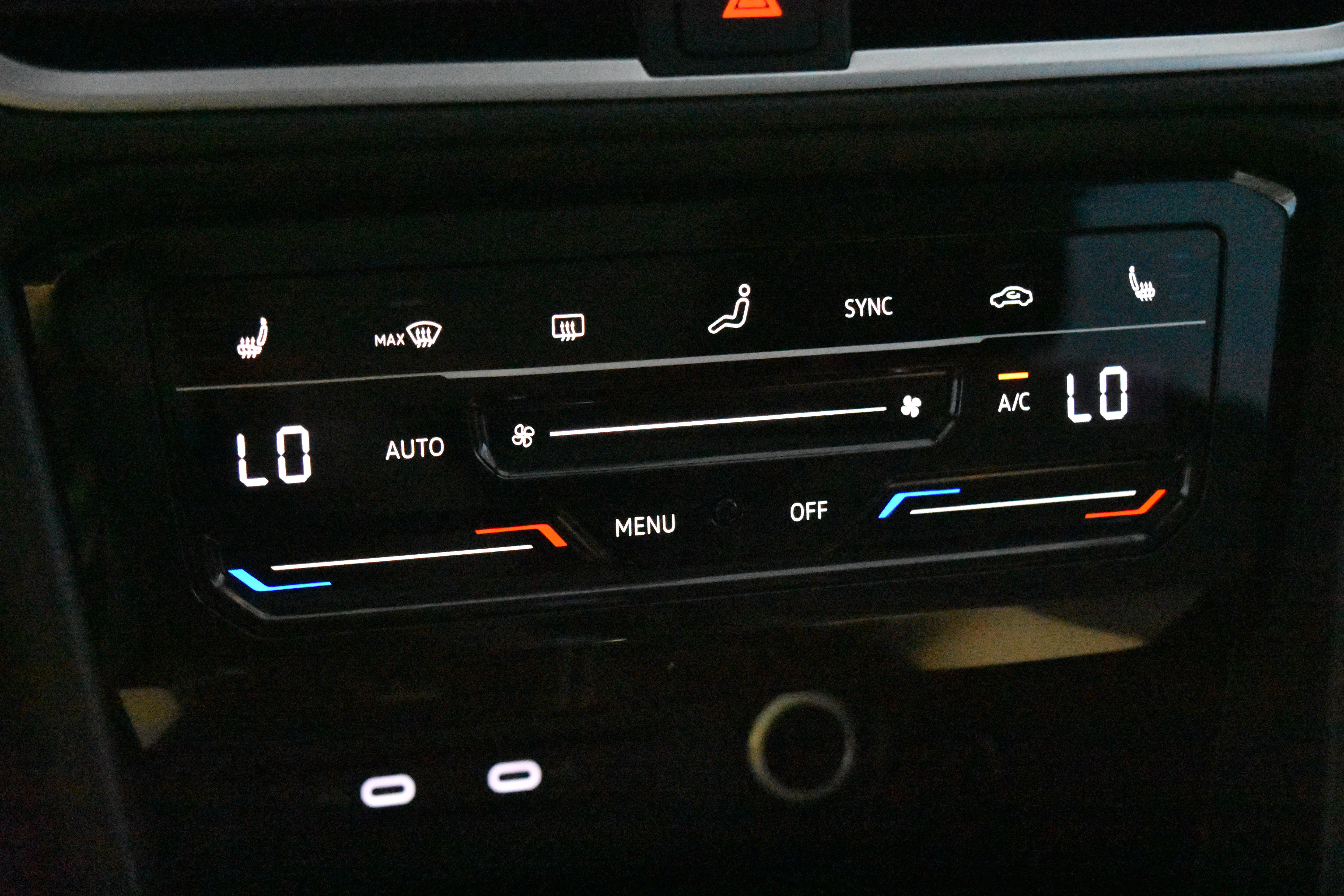 New 2025 Volkswagen Taos SE image 10