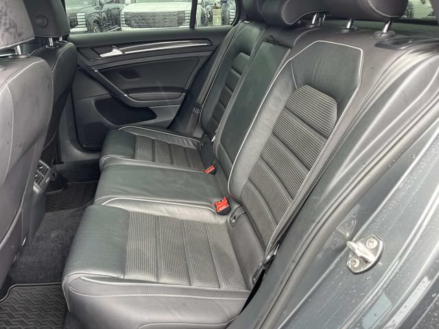 Used 2019 Volkswagen Golf R 4-Door AWD/4WD image 18