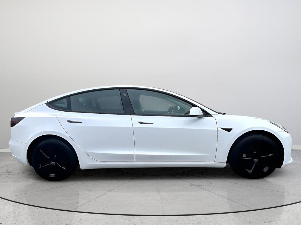 Used 2023 Tesla Model 3 Standard Range image 5