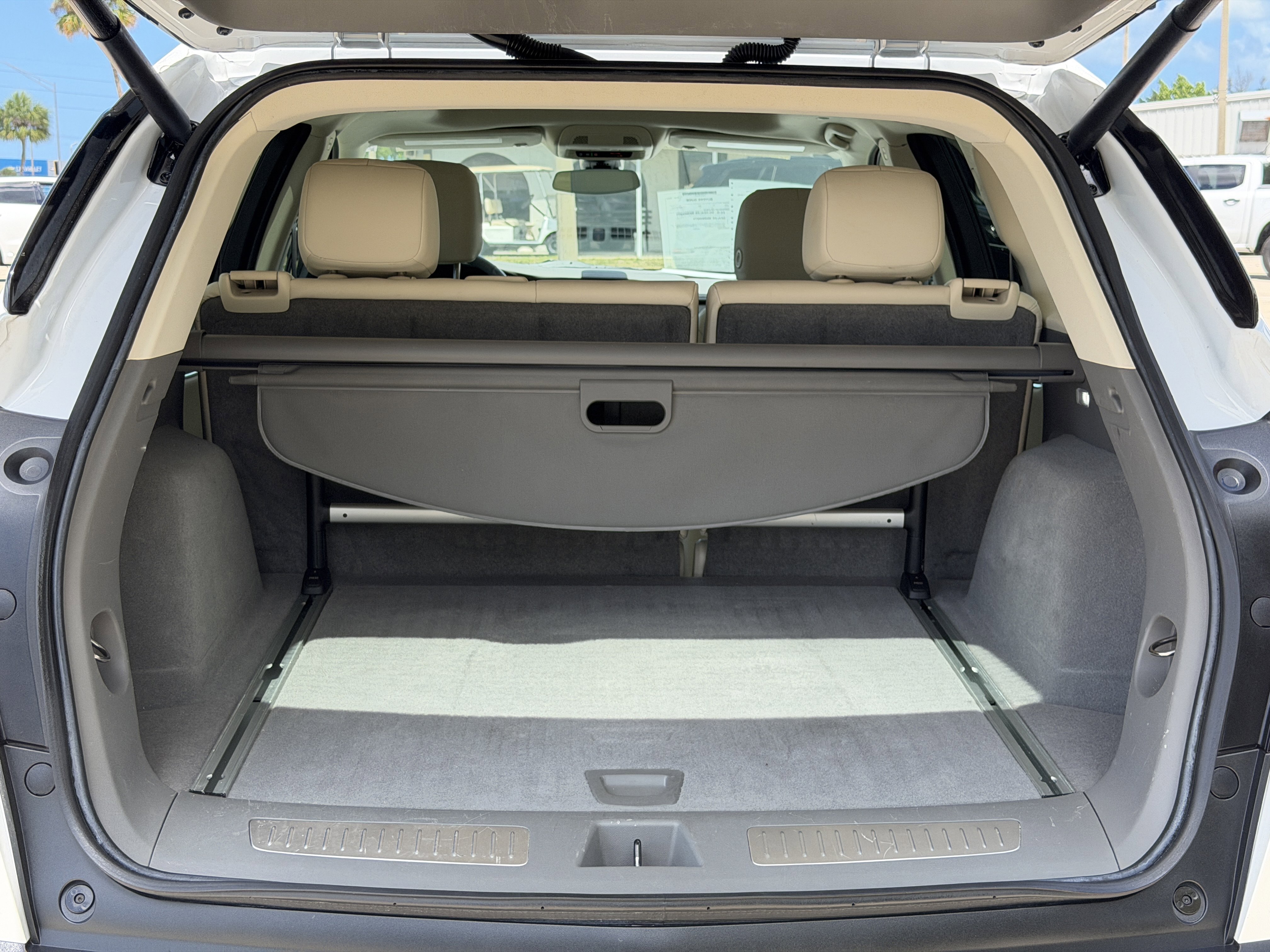 Certified 2023 Cadillac XT5 Premium Luxury FWD image 10
