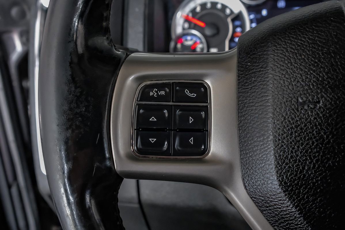 Used 2014 RAM 2500 Laramie w/ Convenience Group image 16