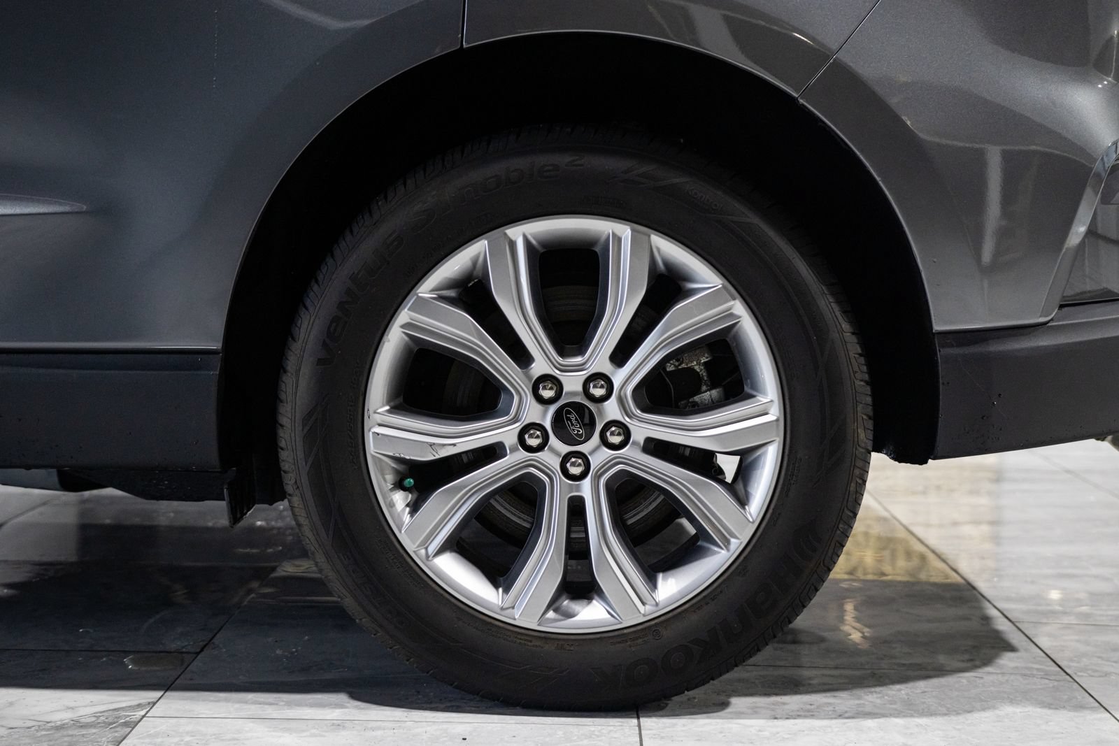 Used 2024 Ford Edge Titanium AWD/4WD image 31