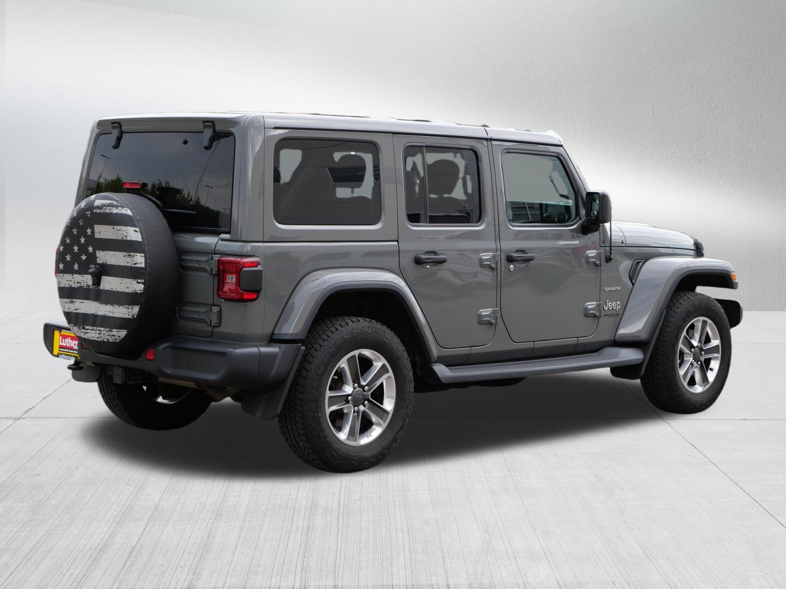 Used 2019 Jeep Wrangler Unlimited Sahara w/ Dual Top Group AWD/4WD image 7