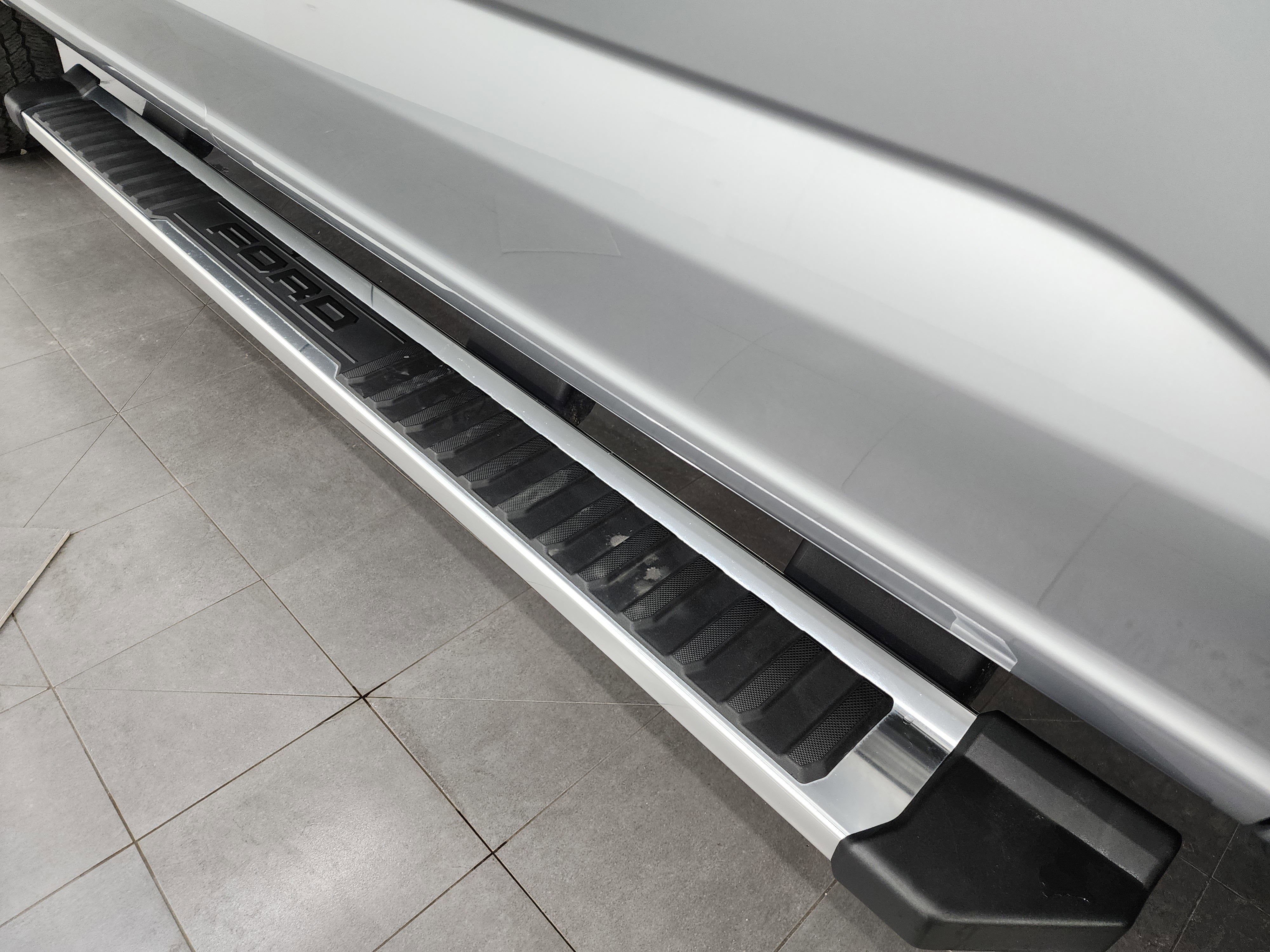 Used 2024 Ford F250 Lariat w/ Chrome Package image 27