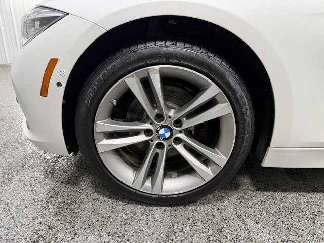 Used 2018 BMW 330i xDrive Sedan image 30