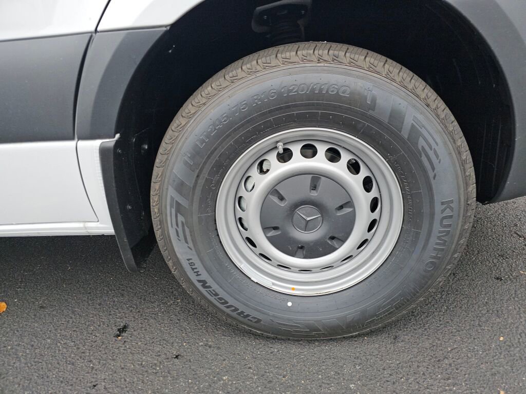 New 2025 Mercedes-Benz Sprinter 2500 image 19