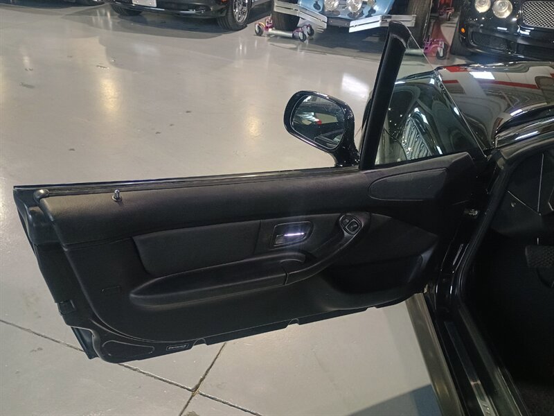Used 2001 BMW Z3 3.0i RWD image 11