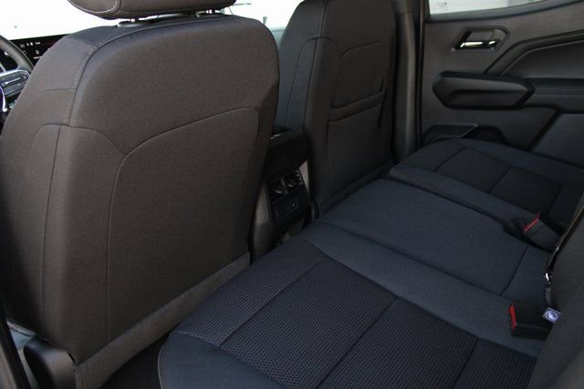 New 2025 GMC Canyon Elevation w/ Convenience Package image 32