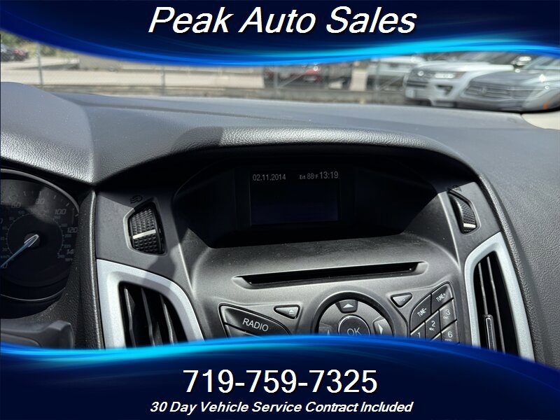 Used 2014 Ford Focus SE FWD image 17
