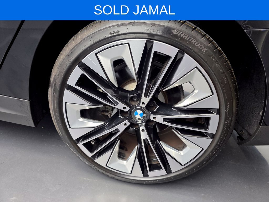 Certified 2024 BMW 530i w/ Premium Package RWD image 17
