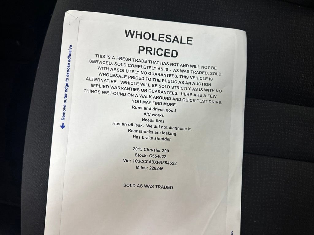 Used 2015 Chrysler 200 Limited w/ Convenience Group FWD image 31
