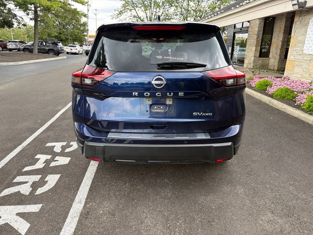 Used 2024 Nissan Rogue SV AWD/4WD image 6