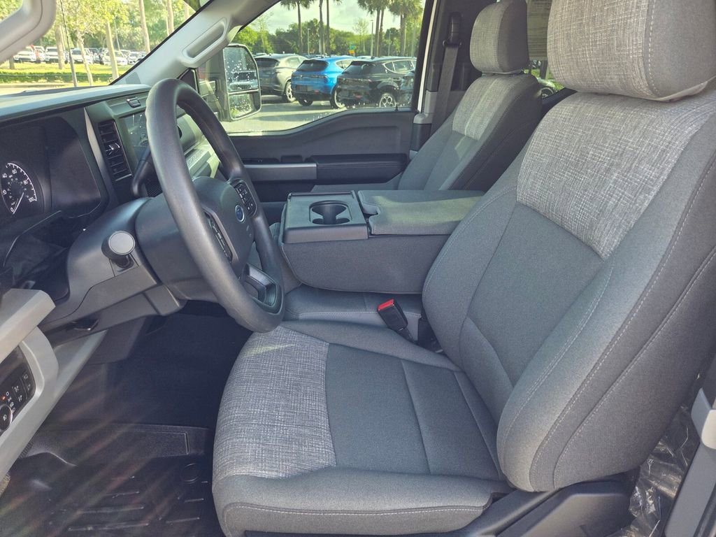Used 2025 Ford F350 XLT image 11