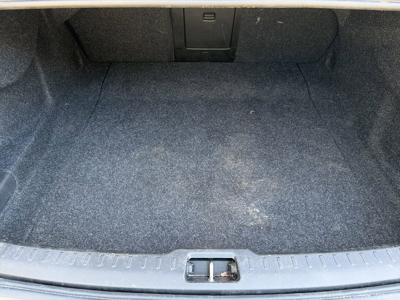 Used 2024 Volvo S60 B5 Core image 8