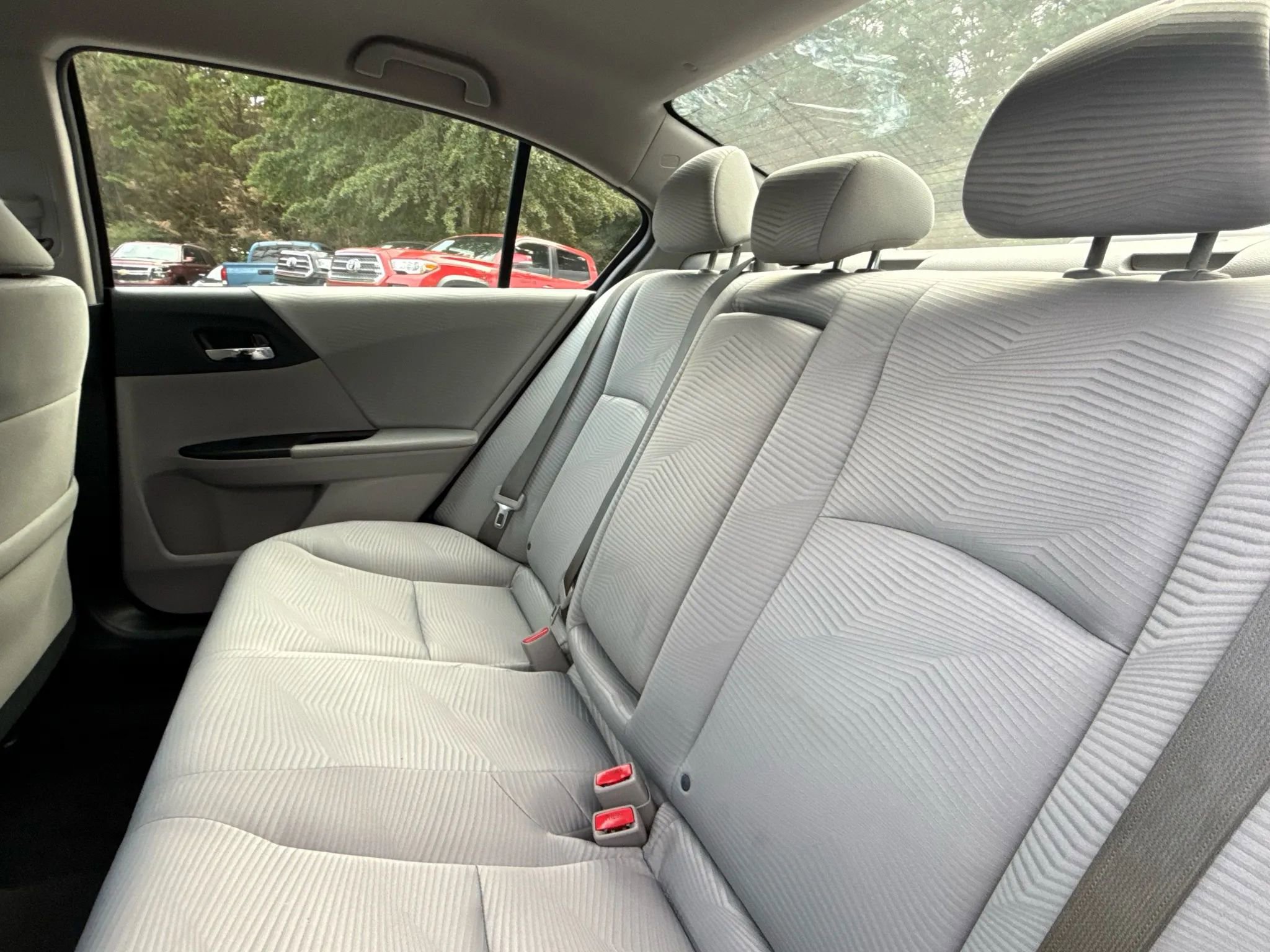 Used 2016 Honda Accord LX image 18