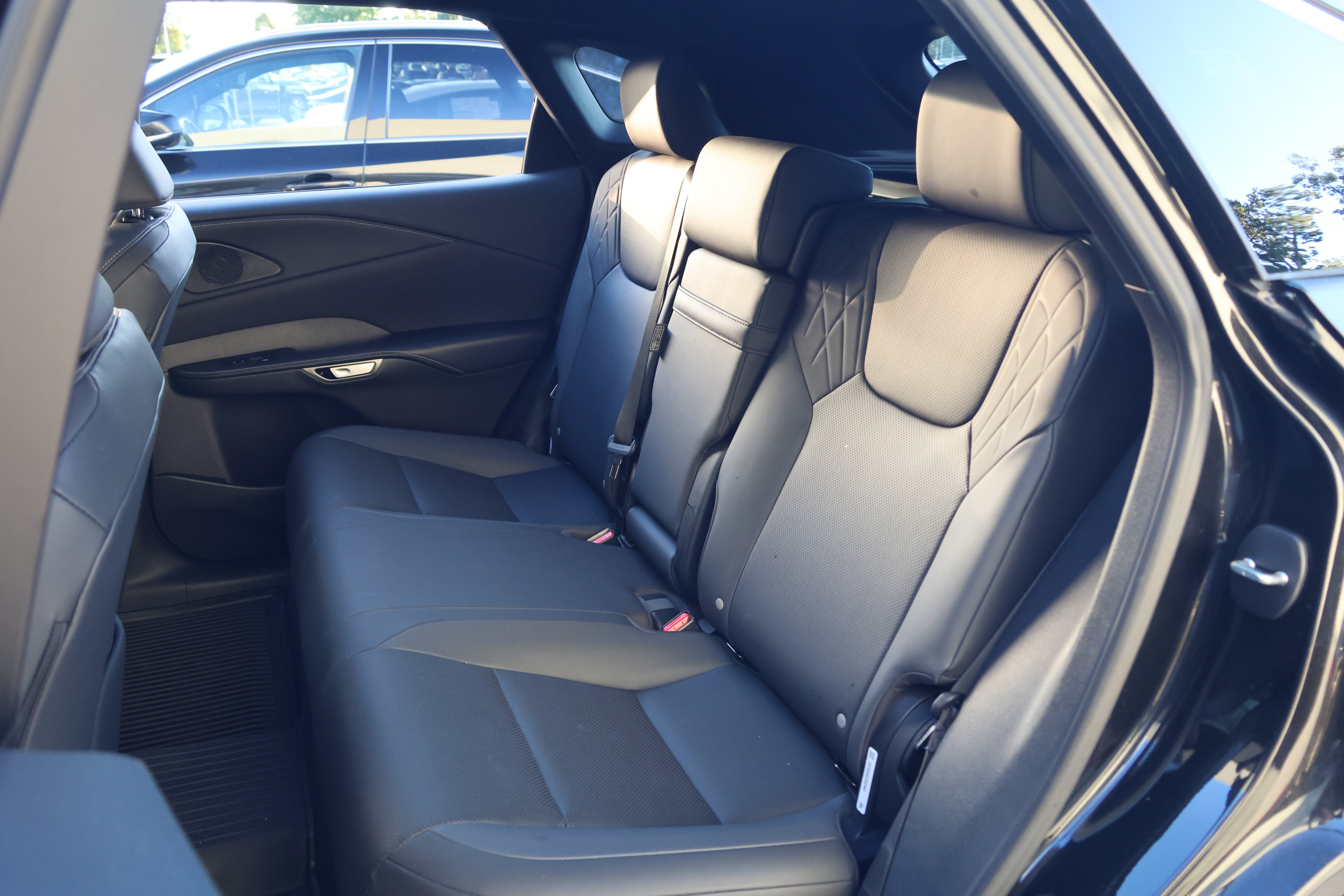 Certified 2025 Lexus RX 350 FWD image 34