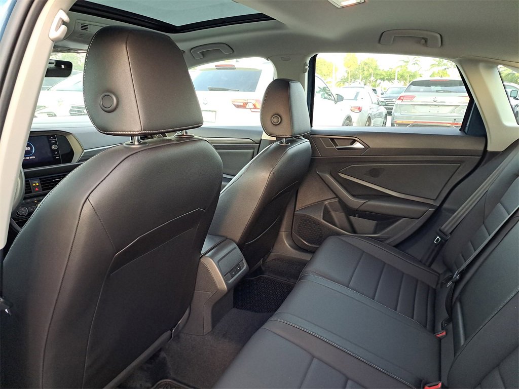 Used 2021 Volkswagen Jetta SEL image 8