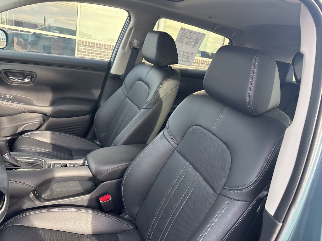 Used 2024 Honda HR-V EX-L image 11