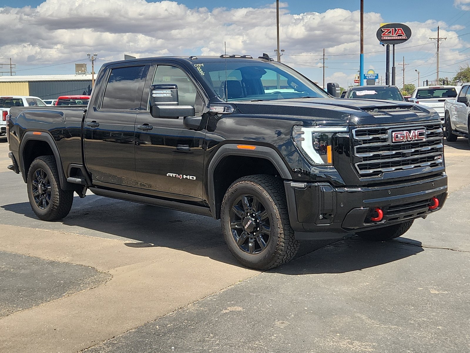 Used 2025 GMC Sierra 2500 AT4 w/ Technology Package AWD/4WD image 6