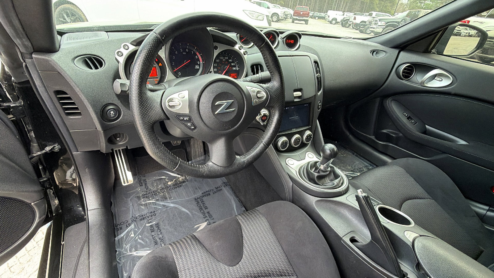 Used 2017 Nissan 370Z Coupe image 20