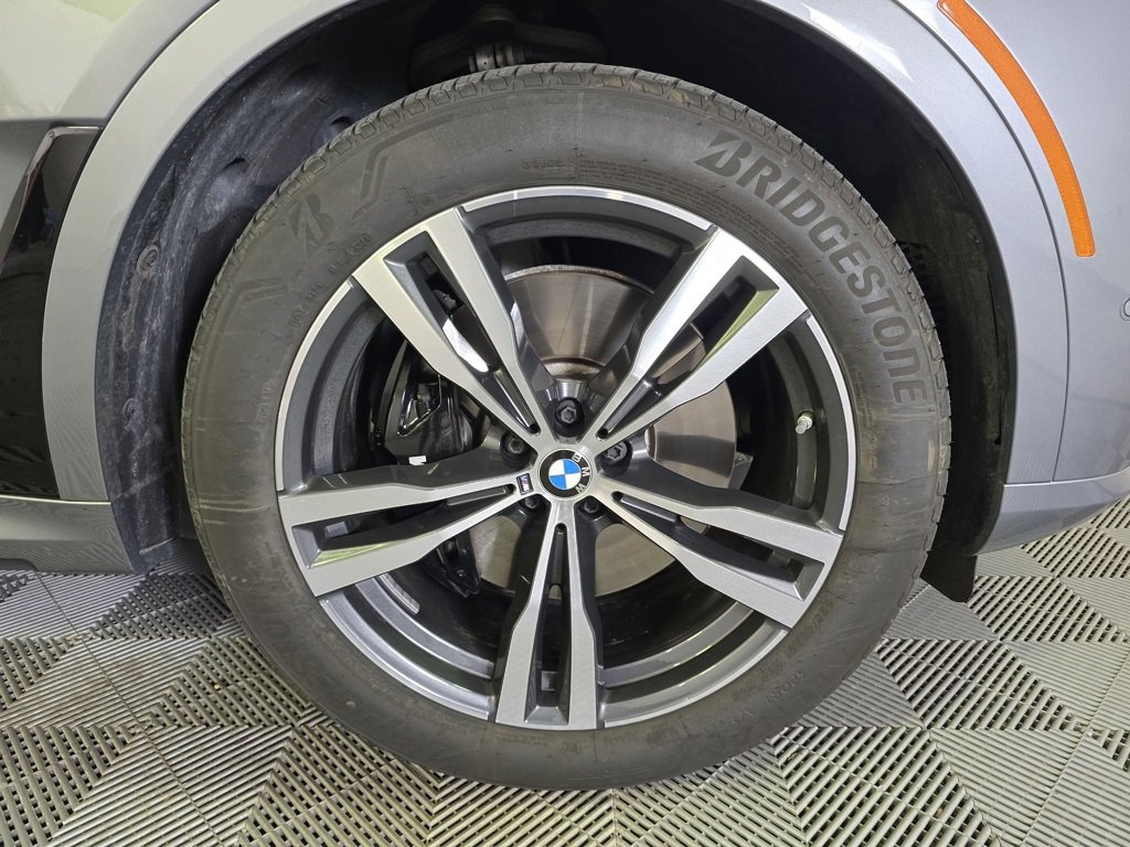 Certified 2024 BMW X7 M60i w/ Executive Package image 2